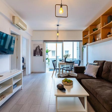 Rustic 1-Br Apt In Mackenzie-Larnaca Apartment Bagian luar foto